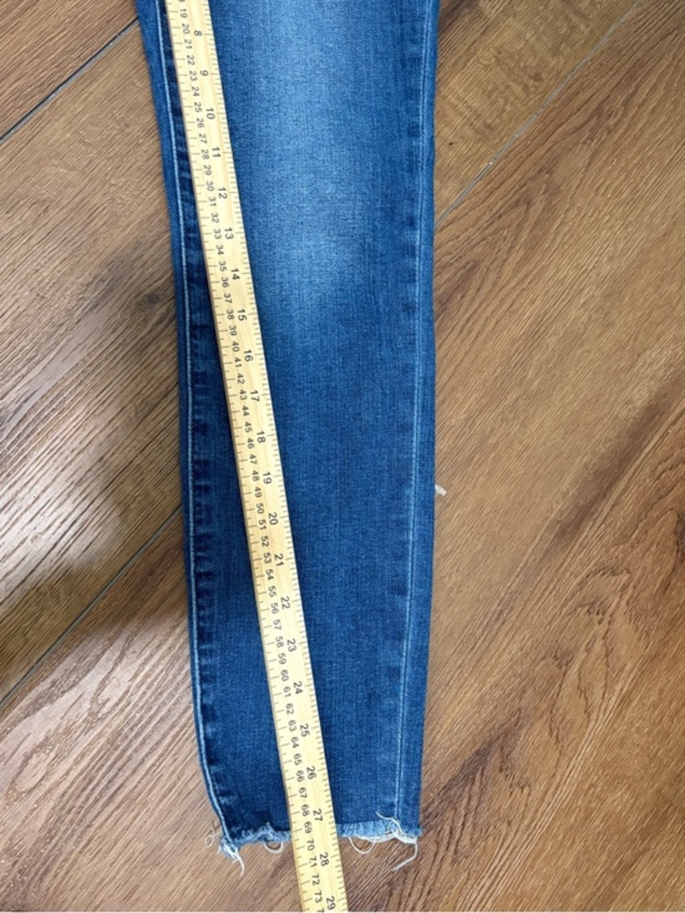 Madewell 9” Mid Rise Skinny Jeans 27 Button Fly Raw Hem - Picture 7 of 8